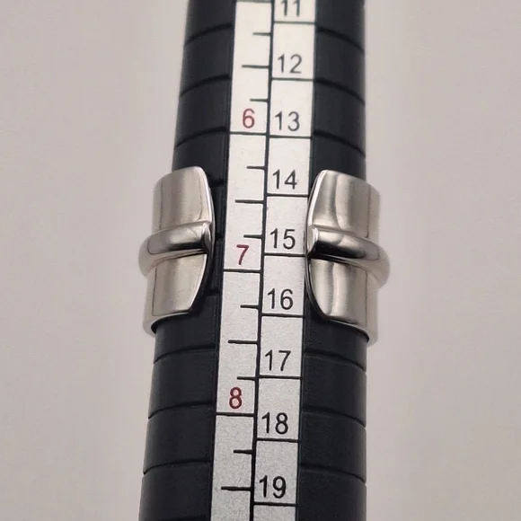 Diamonique x Lisa Freede Emerald-Cut Adjustable Cigar Band Ring–Silver Tone Sz 7 - Picture 5 of 12